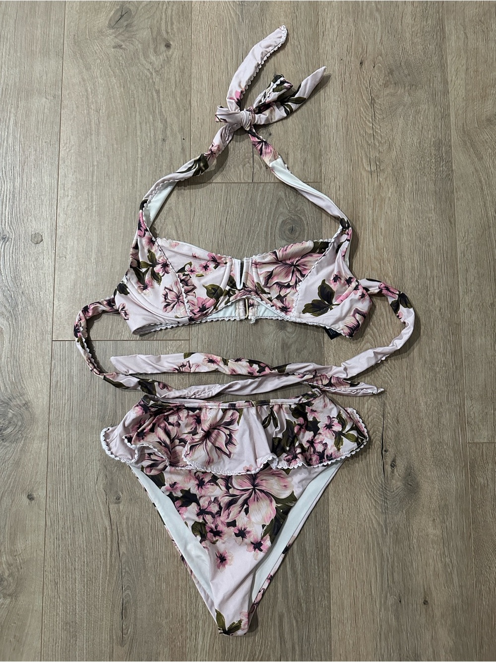 Beach Riot Floral Bikini - Picture 5 of 5
